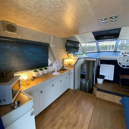 Yate En , Experiencia Unica Bateau-hôtel Gijón