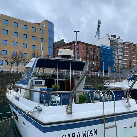 Bateau-hôtel Yate En , Experiencia Unica *