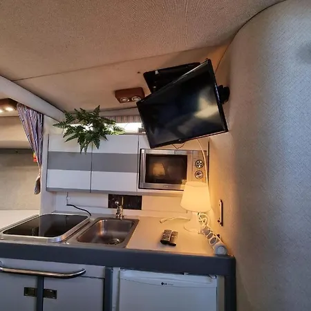 船上ホテル Yate En , Experiencia Unica *