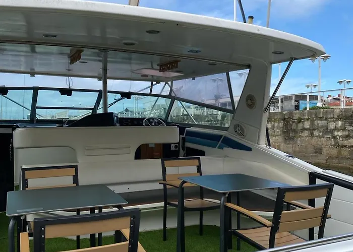 Bateau-hôtel Yate En , Experiencia Unica