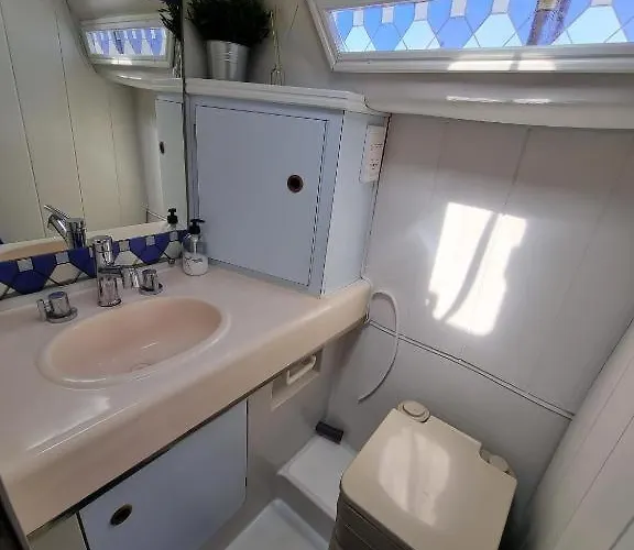 Yate En , Experiencia Unica Bateau-hôtel