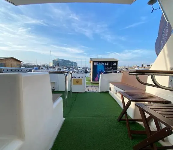 Yate En , Experiencia Unica Bateau-hôtel *