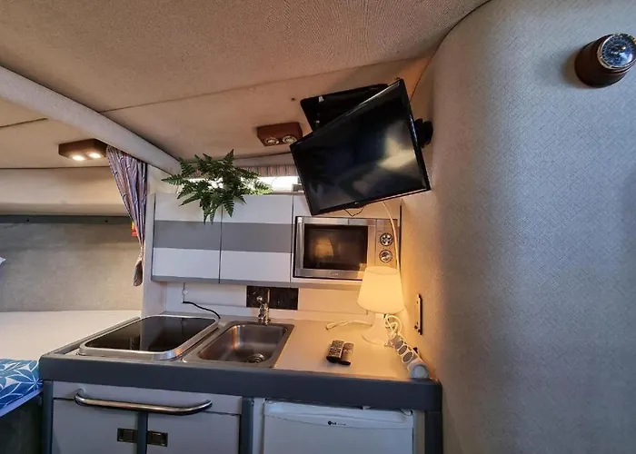 Bateau-hôtel Yate En , Experiencia Unica *