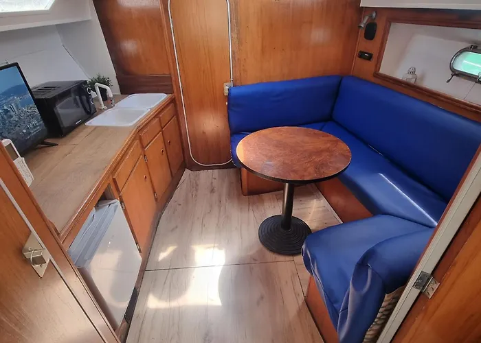 Yate En , Experiencia Unica Bateau-hôtel